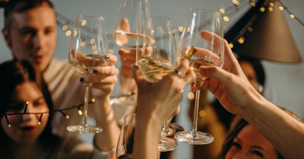 événement entreprise fête de fin d'année verre champagne